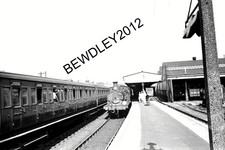 35mm NEGATIVE RYDE ST JOHN'S ROAD STATION ISLE OF WIGHT LOCO 22 ON 12/8/1965