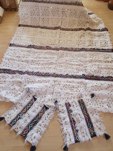 Handwoven moroccan handira - handwoven,