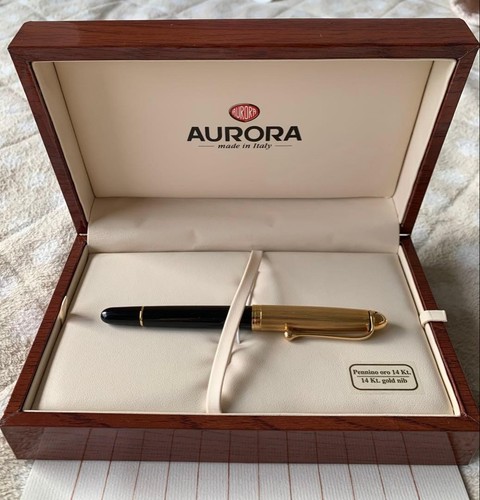 Aurora fountain pen 14k - pen, gold