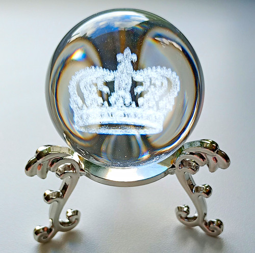 Clear glass crown paperweight - clear,