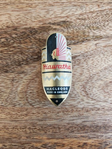 Macleods hiawatha head badge - 'hiawatha',