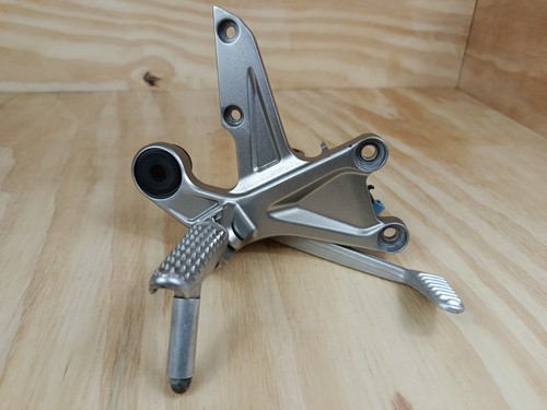 Honda cbr 1000 footrest - rr,