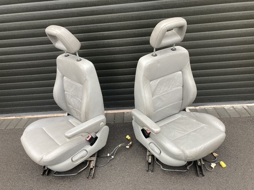 Swivel seats captain seat - captain,