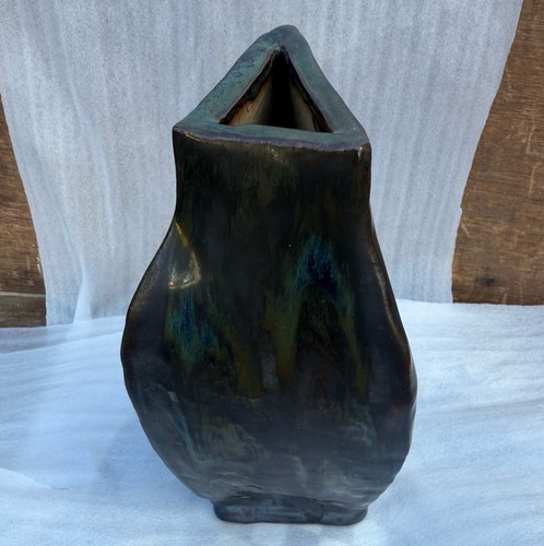 Brutalist triangle saped - brutalist,