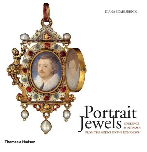 Portrait jewels opulence - portrait, jewels: