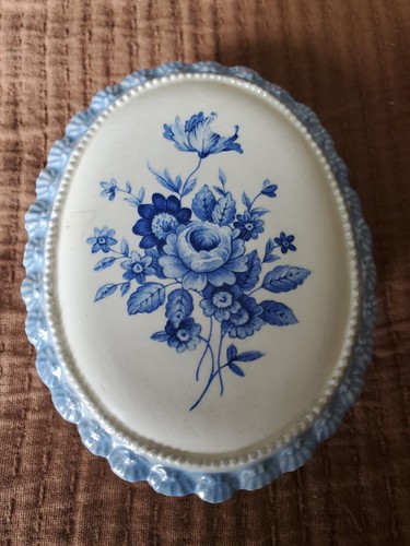 Vtg ceramic trinket box - trinket, blue