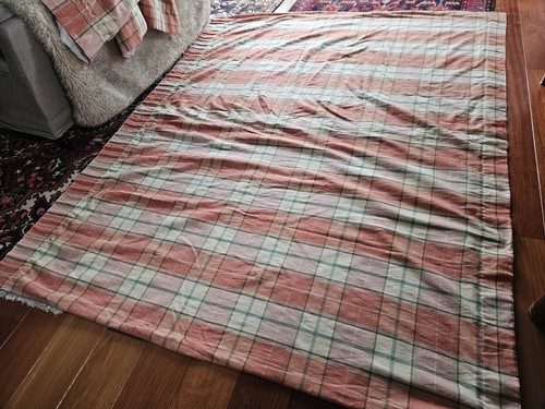 Pair heavy lined - heavy, plaid