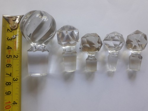 Glass bottle stoppers - ,