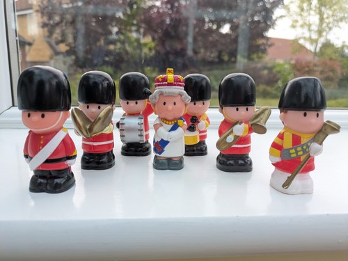Elc happyland guardsman - elc,