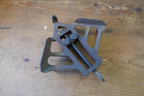 Vintage cast steel bending - vintage,