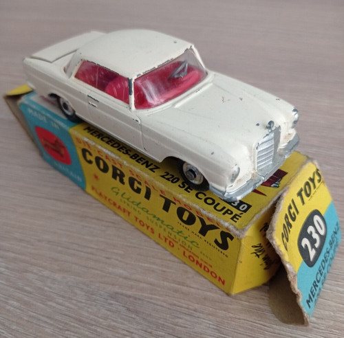 Corgi 230 mercedes benz - 230, mercedes-benz
