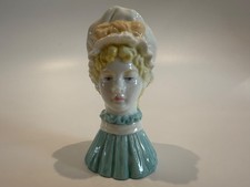 ROYAL WORCESTER – MOB CAP -