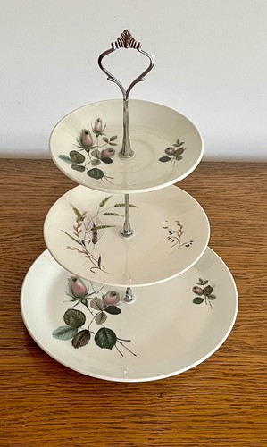 Gorgeous retro tier - gorgeous,
