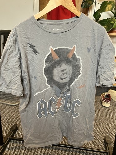 Thunder and lightning - ac/dc,