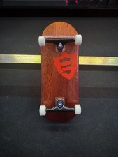 Flatface Fingerboards G16 33.6mm W/ 34mm Dynamic Trucks & White illPill Wheels