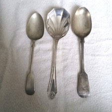 vintage EPNS serving spoons x 3 spoons.