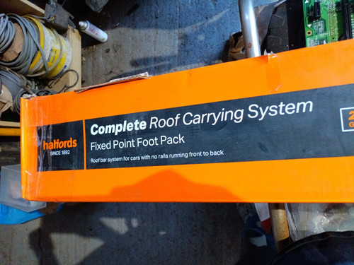 Halfords complete roof rack - halfords,