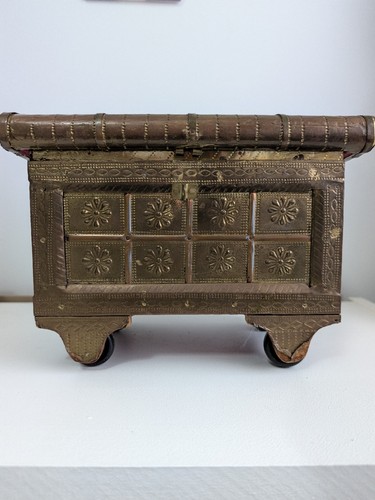 Vintage anglo indian embossed - anglo,