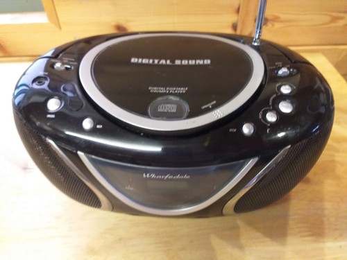 Boombox radio player