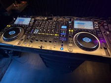 Pioneer CDJ 3000 pair + DJM A9