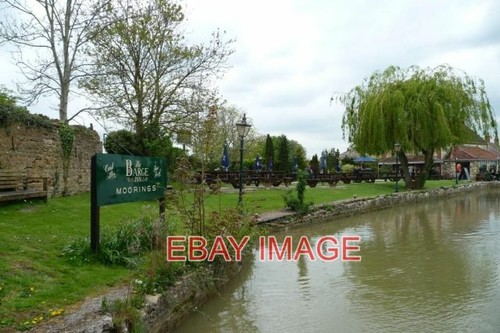 Photo the barge - ,
