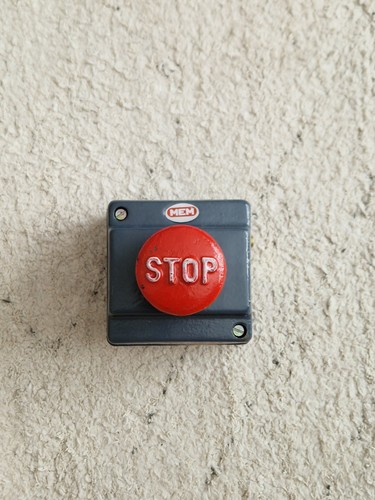 Vintage mem push button - vintage,