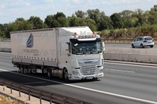 Truck Photo DAF XF Tarpaulin