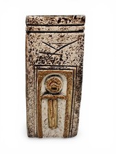 Troika coffin vase in cream