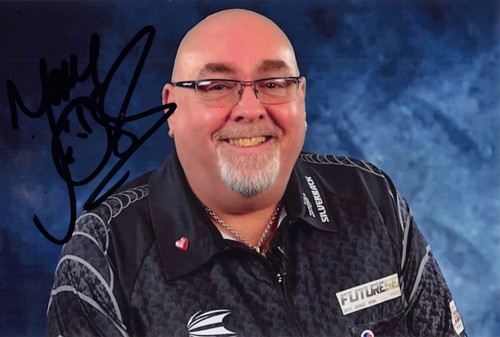 Tony shea darts photo 10x15 - tony,