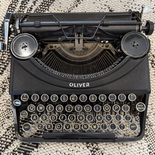 Vintage oliver portable - vintage,