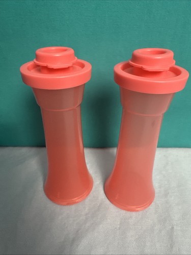 Tupperware small - small, 4”