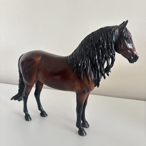 Breyer traditional dominante - breyer,