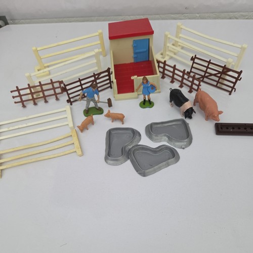 Vintage britains farm yard - vintage,