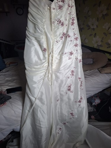 Amanda wyatt wedding dress - wyatt,