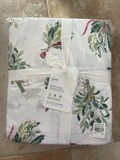 Pottery Barn ~MISTLETOE~ QUEEN