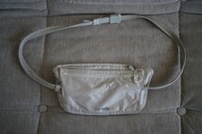 Pacsafe Coversafe 100 Waist