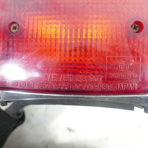 Suzuki 650 19 - ls, taillight