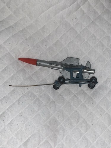 Corgi toys 350 thunderbird - toys,