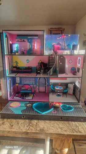 Lol omg wood dolls - house, with