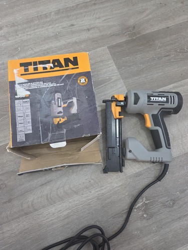 Titan ttb790st 1900w corded - 1900w,