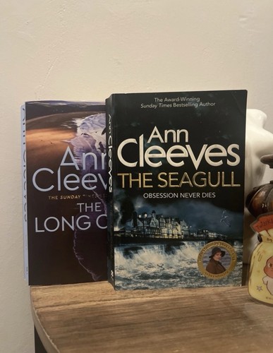 Ann cleeves vera paperback - cleeves, 'vera'