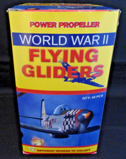 WW2 Aircraft Flying Gliders
