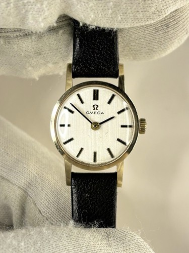 Omega 9ct gold ladies - omega,