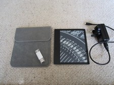 AMAZON KINDLE OASIS 9TH GENERATION 32GB WiFi/3G+667 BOOKS/POUCH/CABLE BUNDLE 