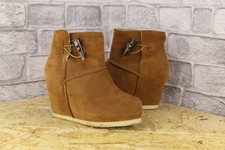 BROWN SUEDE WEDGE HEEL PULL ON ANKLE BOOTS SIZE 5 / 38 BY RIVER ISLAND USED CON