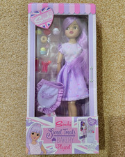 Sindy Sweet Treats Bakery Doll Playset Boxed lilac purple cooking Cindy 