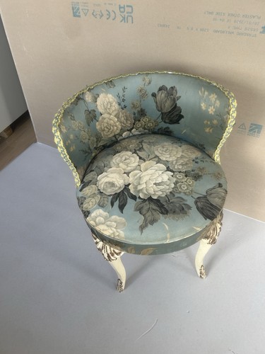 Round louis type upholstered - round,