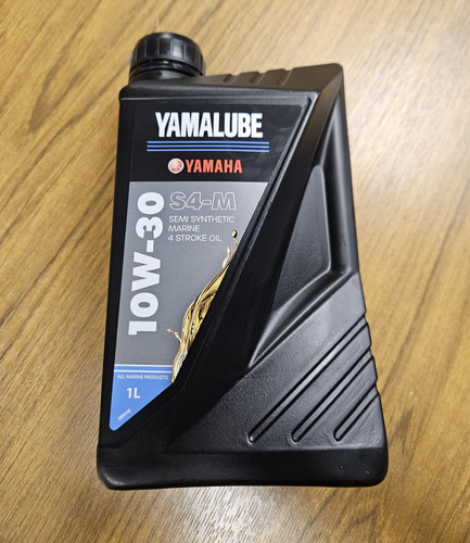 Yamalube oil four stroke - four,