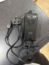 MOTOCADDY 28V LITHIUM GOLF BATTERY CHARGER - Great Condition
