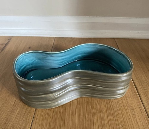 Beswick green kidney shape - green,